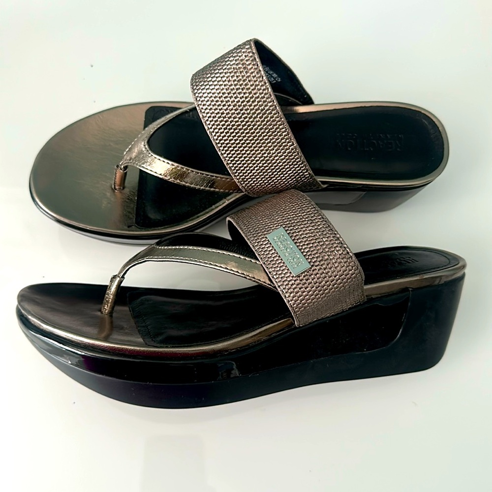 Kenneth Cole Reaction sandals